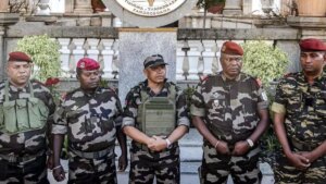madagaskarda askeri darbe DjsKXrSB.jpg